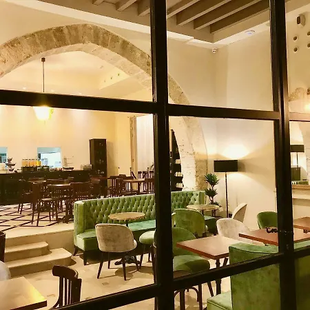 ホテル Basilica 4*